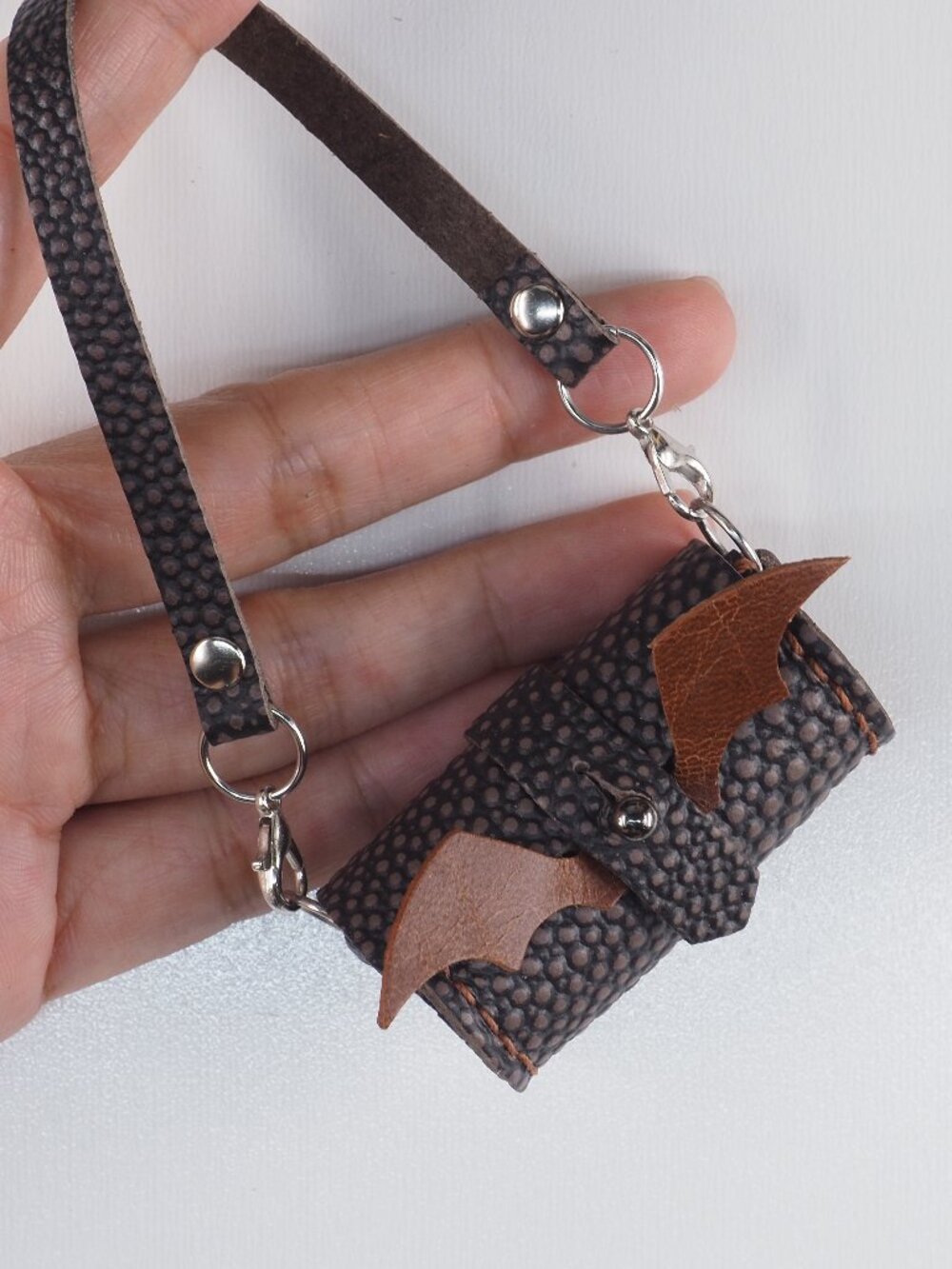 Handmade Mini Leather purse bag charm Tiny BJD Blythe Halloween Bat 009